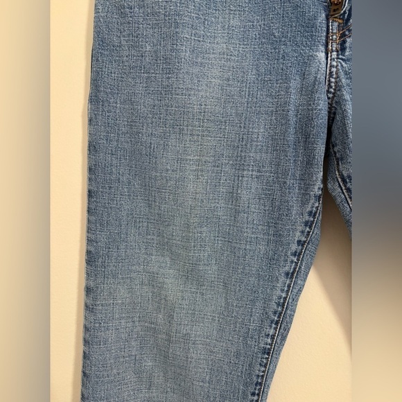 Lucky Brand Vintage Dark Wash Rancher Flare Light Wash Mid Rise Boot Cut Jeans - Picture 13 of 16